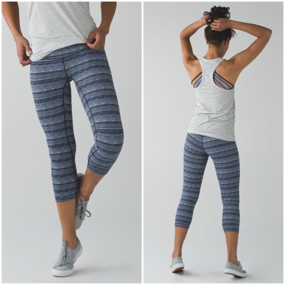 Lululemon🍋Wunder Under Crop III Blue Size 4